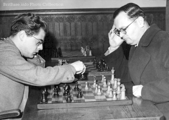 1953/54 Hastings P J Verhoeff analysing with Gino Fletzer